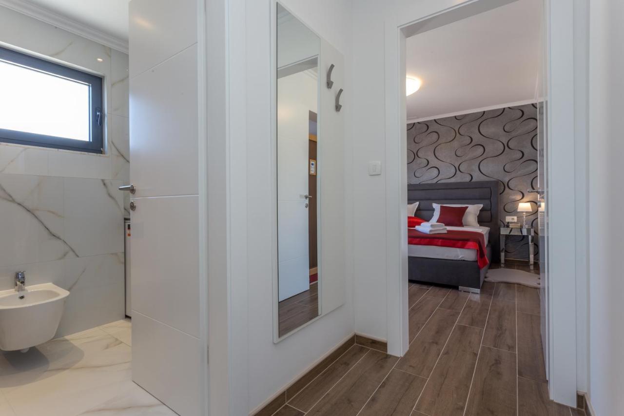 Pleasure Bol Apartment Exterior photo
